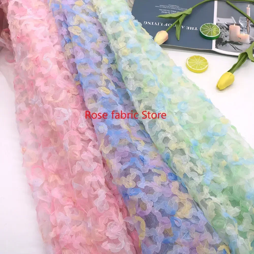 Embroidery Roses - قماش شيفون متدرج اللون مع تطريز