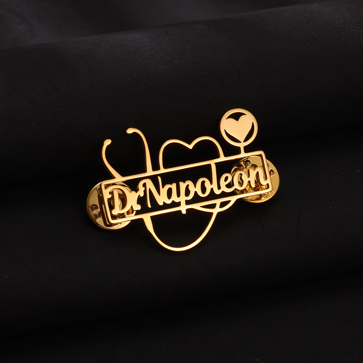 مخصص السماعة بروش شخصية القلب  - مراجعة Embroidery Icon وسعره