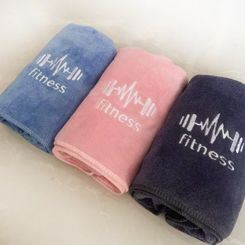 منشفة رياضية فائقة الامتصاص سر - مراجعة Embroidery Towel وسعره
