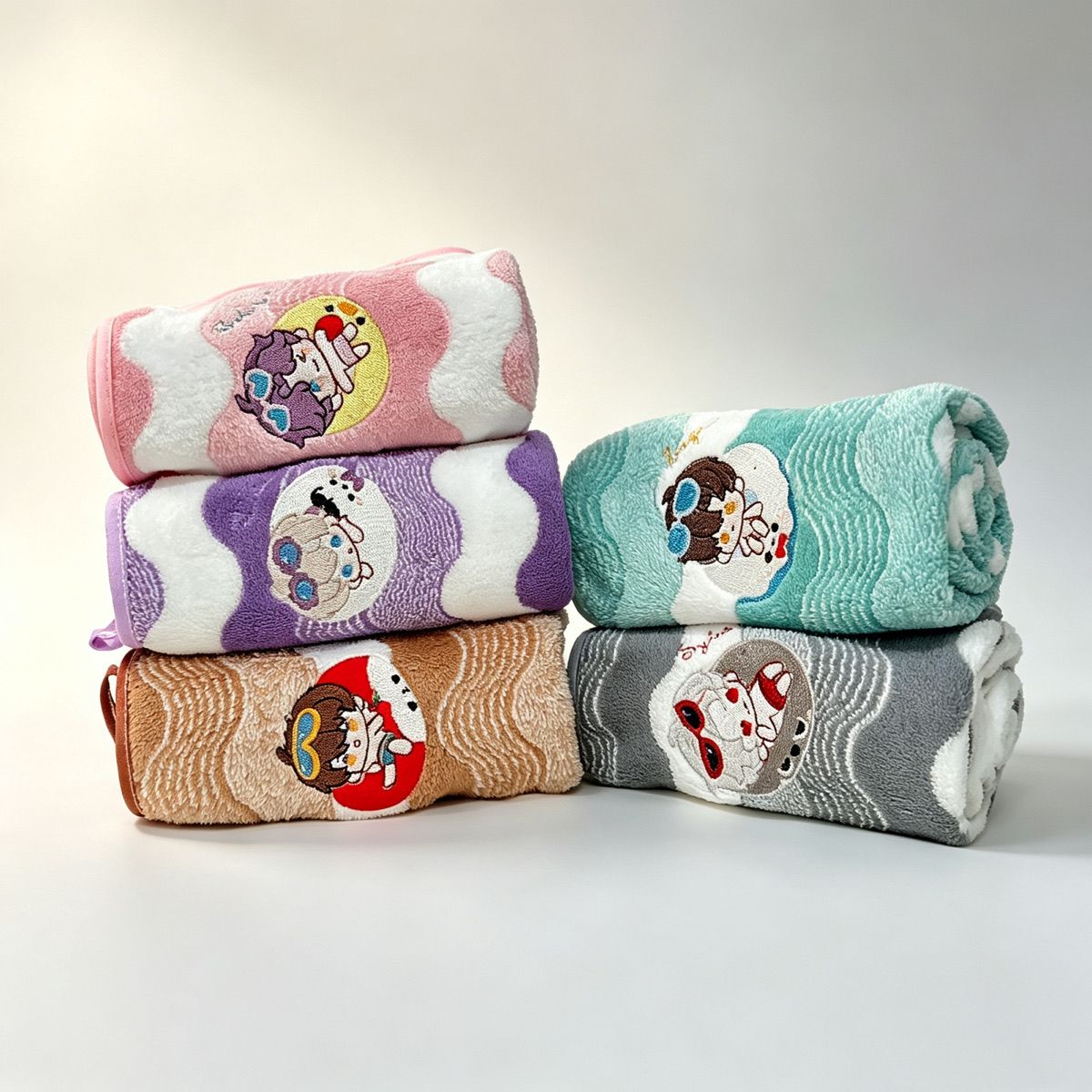 منشفة يد من الصوف المرجاني بتص - مراجعة Embroidery Towel وسعره