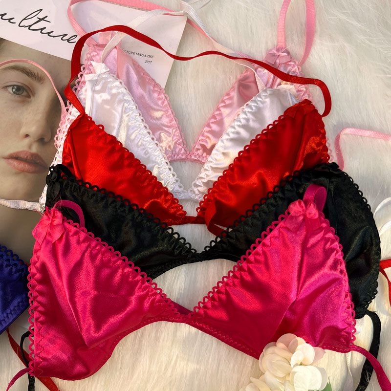 طقم حمالة صدر مثلثة وسروال داخ - مراجعة Embroidery Underwear وسعره