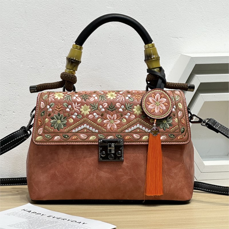 حقيبة جلدية نسائية مطرزة من جو - مراجعة Embroidery On Leather وسعره